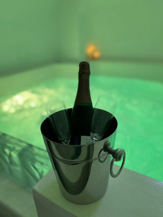 Loveroom La Cesarine Jacuzzi Prive Mougins Exterior photo
